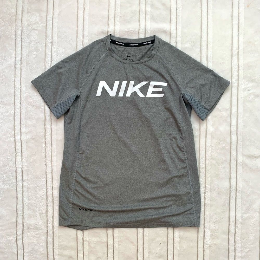 NIKE DRYFIT TSHIRT